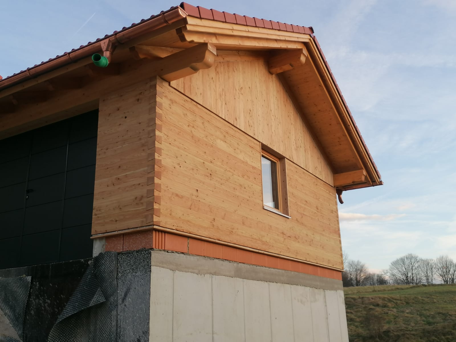 Blockwandschalung auf der Baustelle von Holzbau Bosch