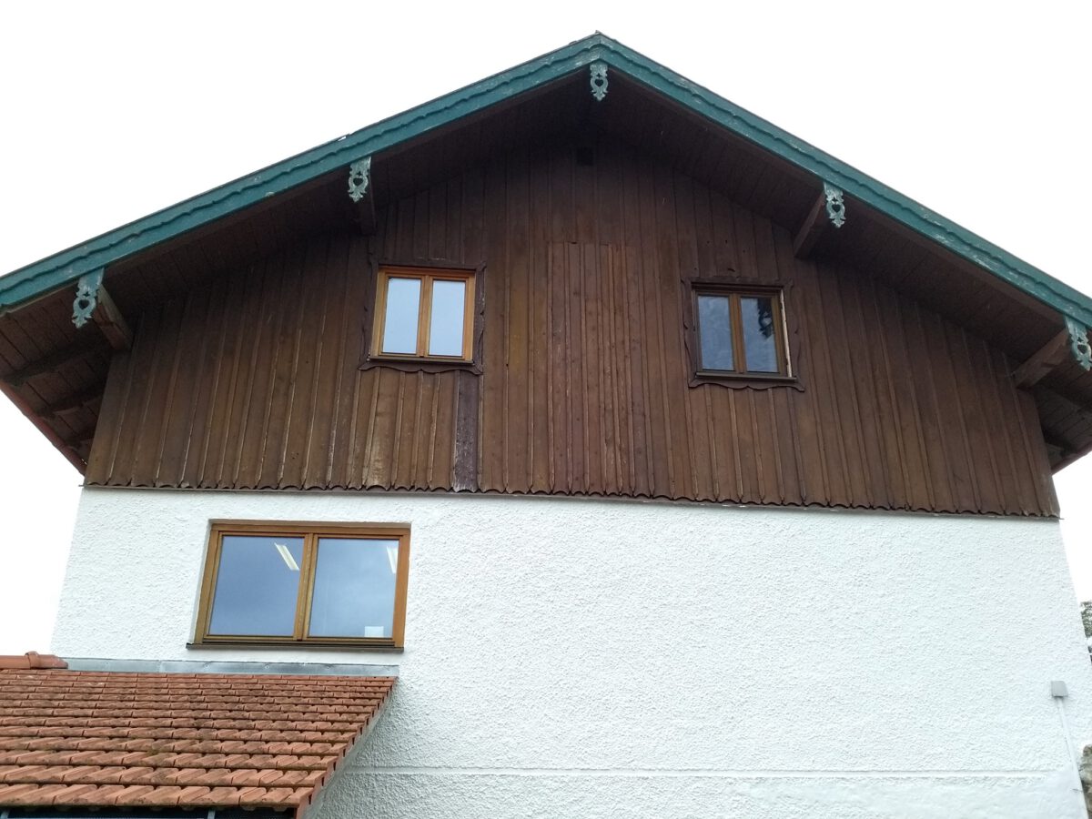 Dach vor der Sanierung durch Holzbau Bosch