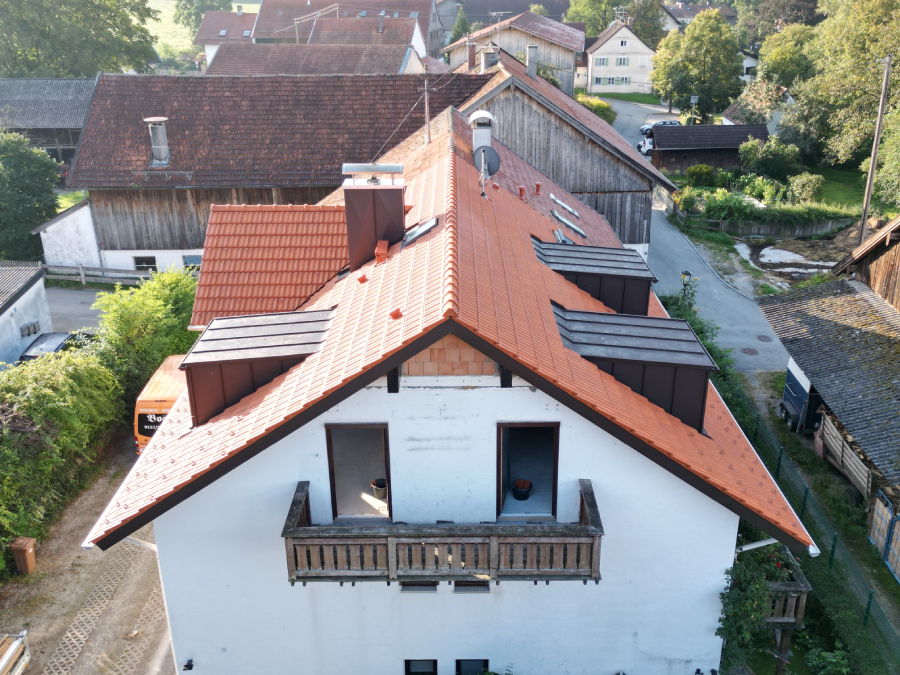 Abgeschlossene Dachsanierung, Referenzprojekt von Holzbau Bosch